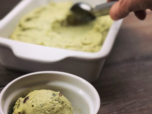 Avocado-Eis ohne Eismaschine – vegane Nicecream