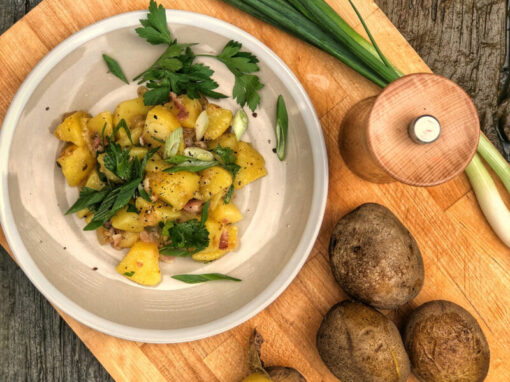 Kartoffelsalat mit Brühe, Speck & Rosmarin – wie im WDR gekocht