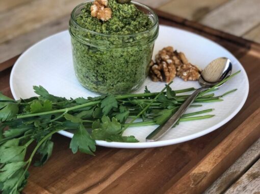 Kapern-Walnuss-Pesto