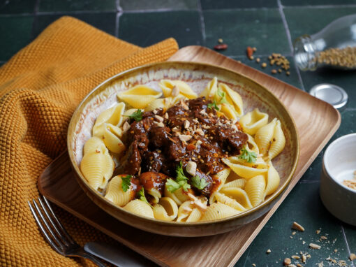 Orientalisches Gulasch – Indisch gewürzt & fruchtig aromatisch