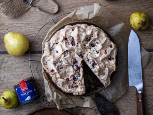 Schokoladen Birnenkuchen mit Baiser