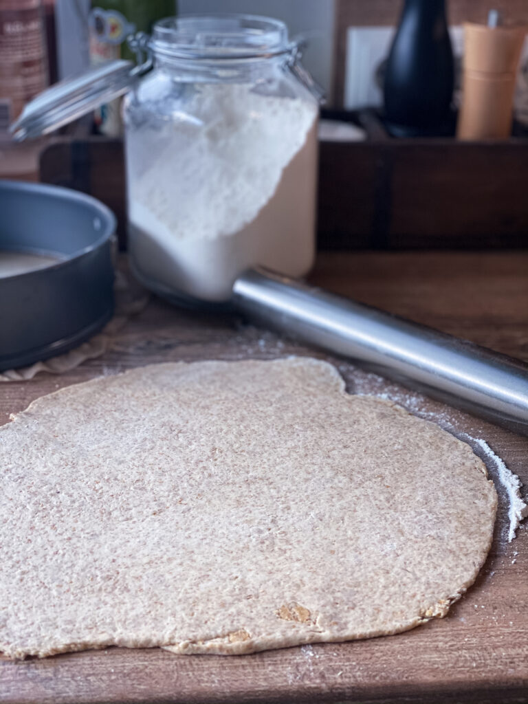 Schalotten in der Pfanne mit Honig und Weißwein