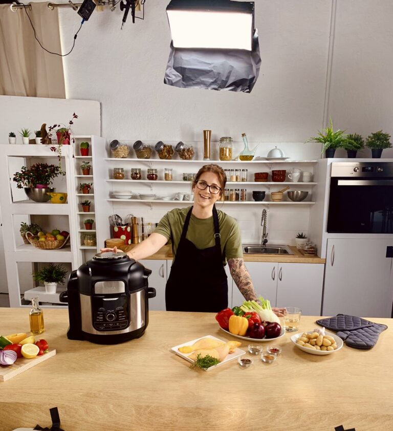 SharkNinja TV-Werbespot in Barcelona mit Christina Becher