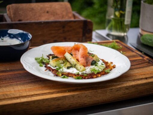 Rösti mit Lachs – Knuspriger Genuss von der Grillplancha