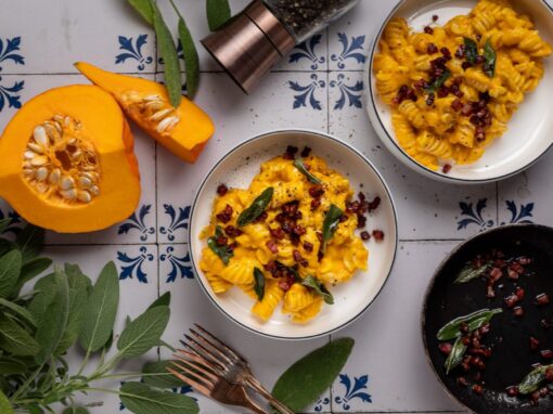 Kürbis-Pasta mit Speck und Salbei – Herbstlicher Genuss