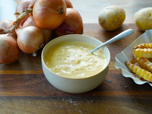 Joppie Soße – Einfache, würzige Currysauce selber machen