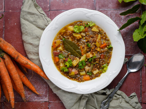 Veganer Linseneintopf – klassisches Rezept mit Berglinsen