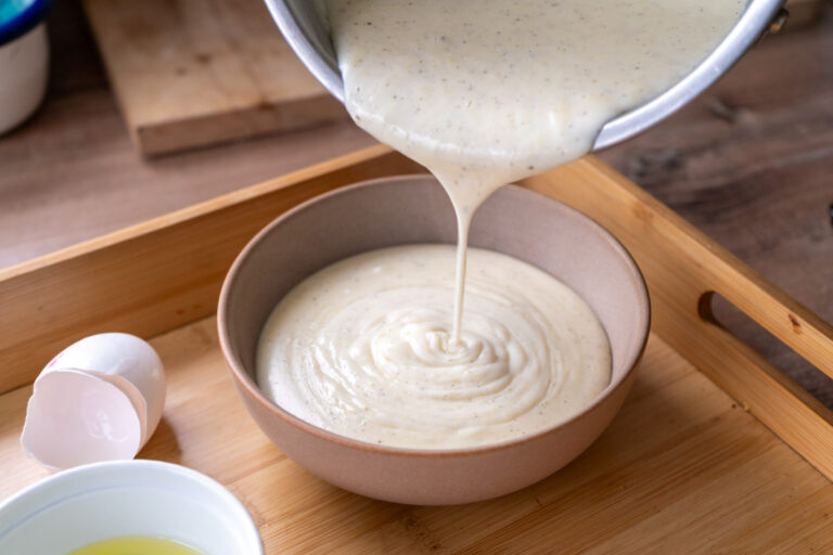Schnelle Vanillesauce – cremig, aromatisch & gelingsicher