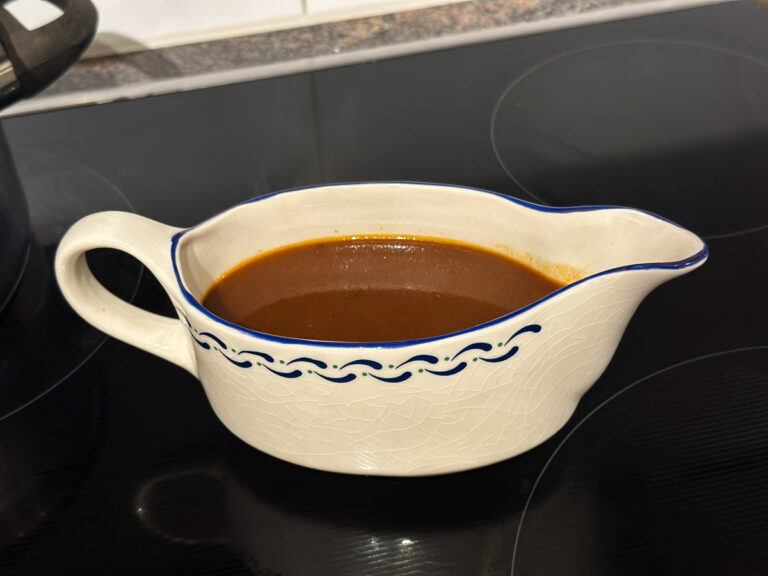 Vegane Bratensauce – einfaches Rezept mit viel Geschmack