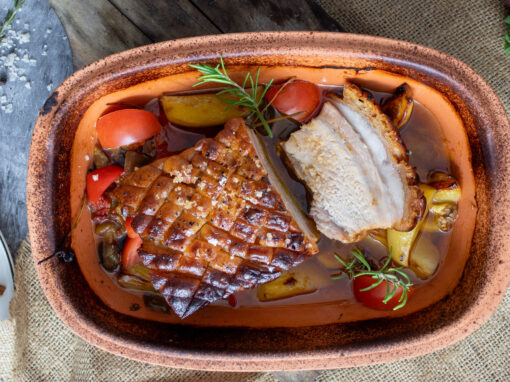 Krustenbraten aus dem Römertopf: Außen knusprig, innen saftig